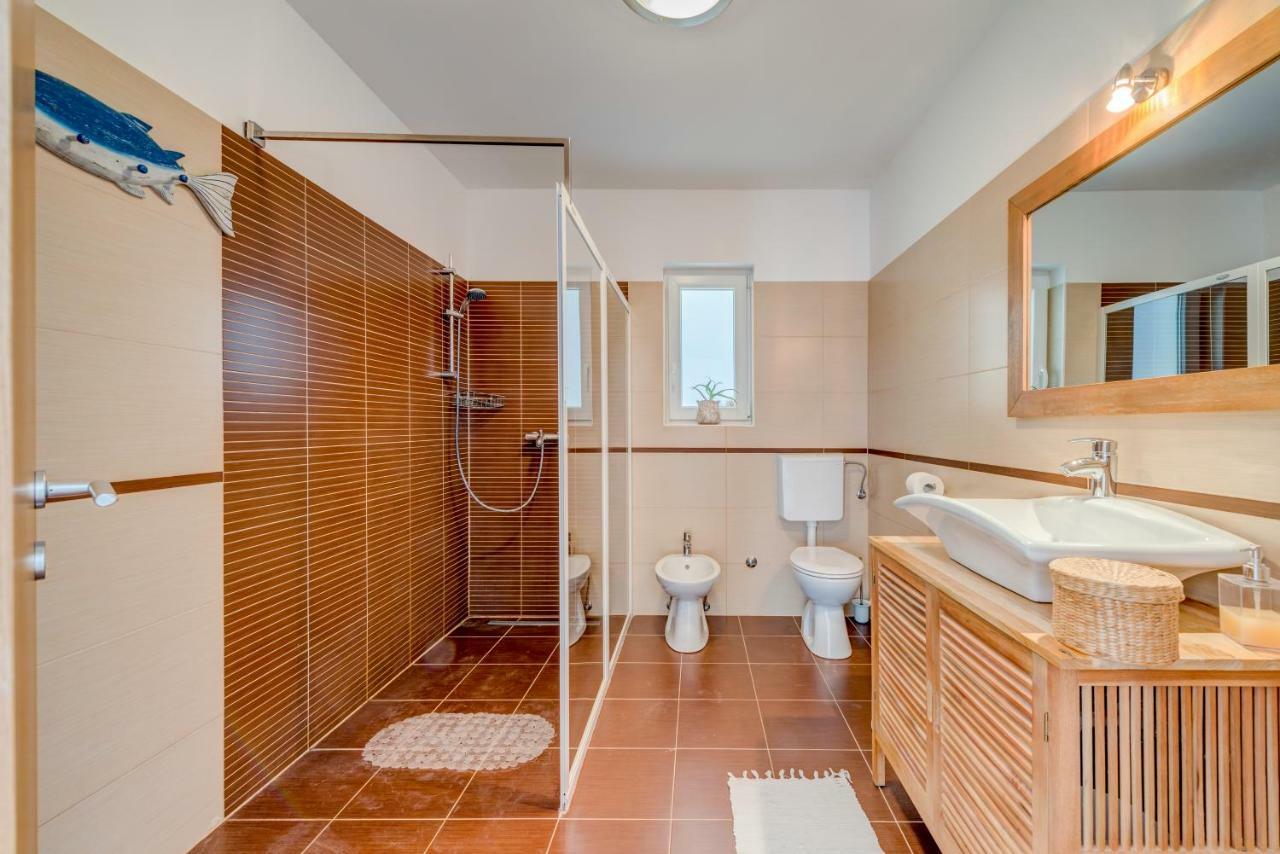 Holiday Home Figa Omiš Dış mekan fotoğraf