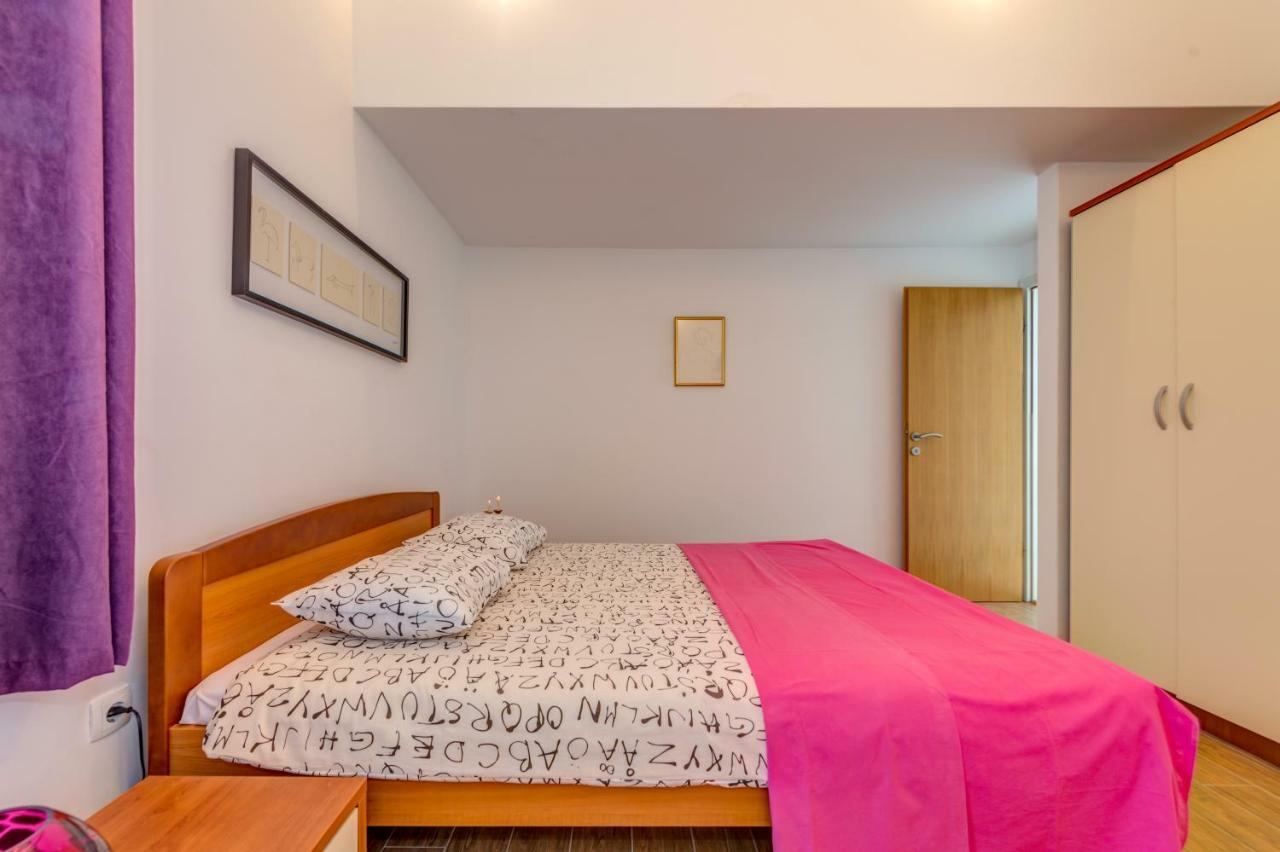 Holiday Home Figa Omiš Dış mekan fotoğraf